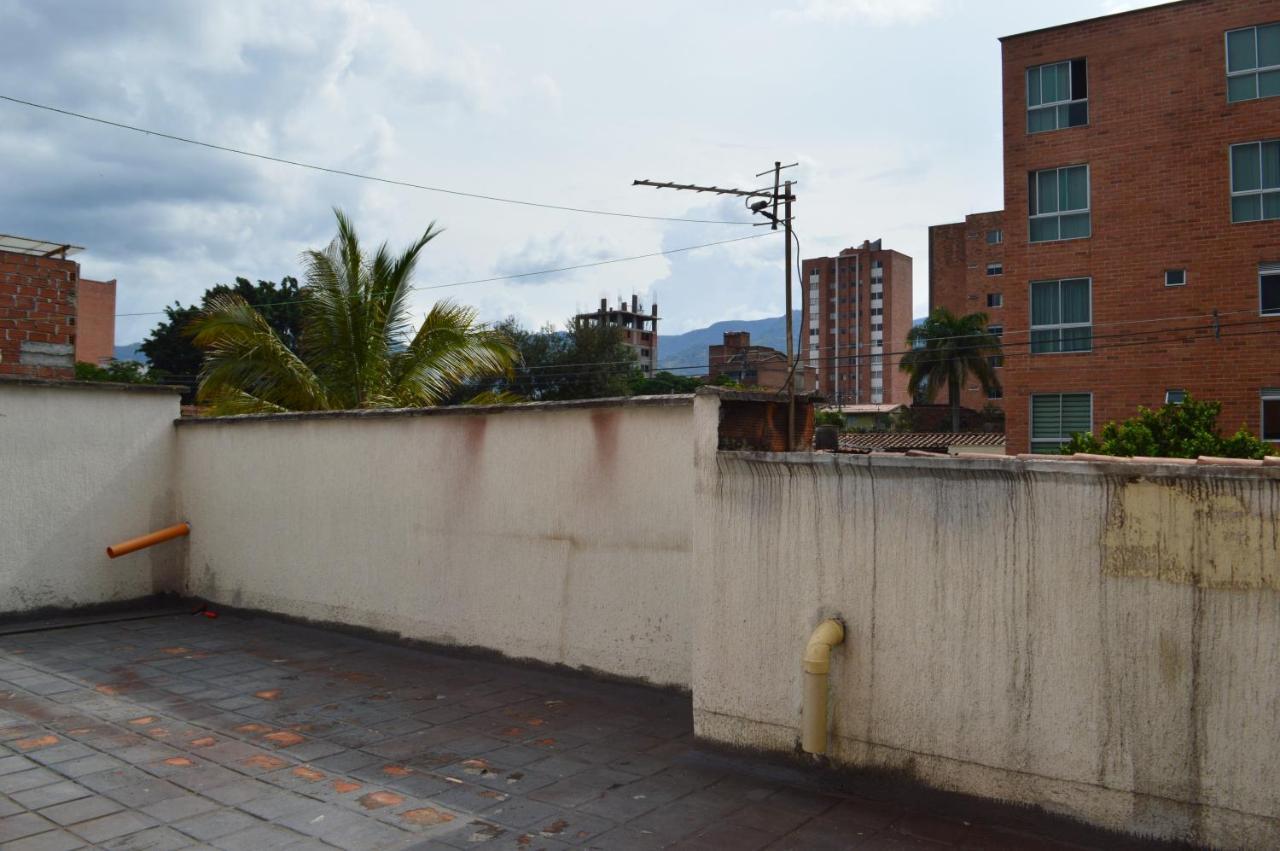 Buntes House-Casa Hotel Laureles-Estadio Medellin Exterior photo